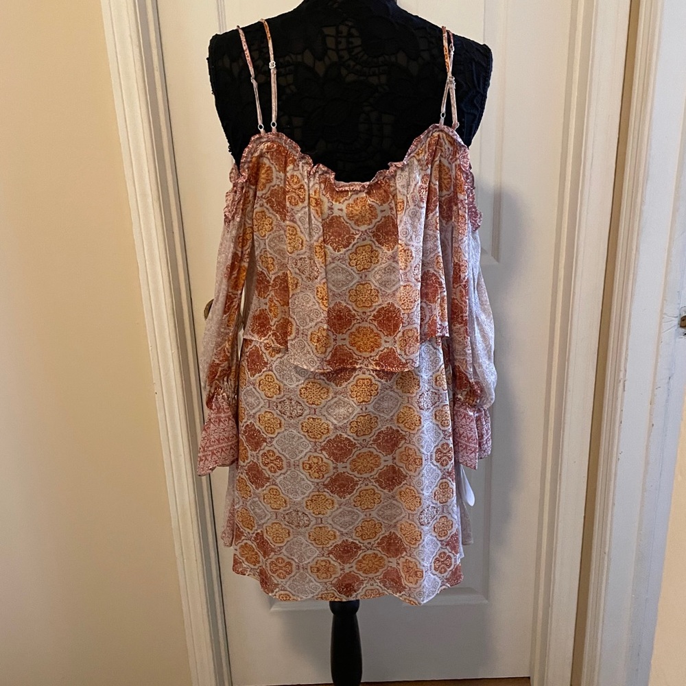 NWT! BCBG Orange hue paisley print dress with spaghetti straps. Size L - Picture 2 of 5